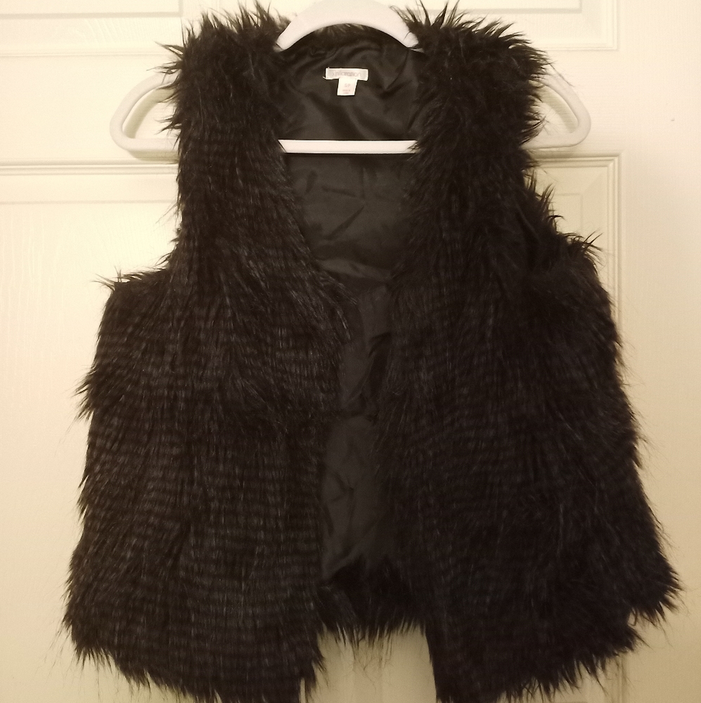 Fuzzy Vest with pockets
